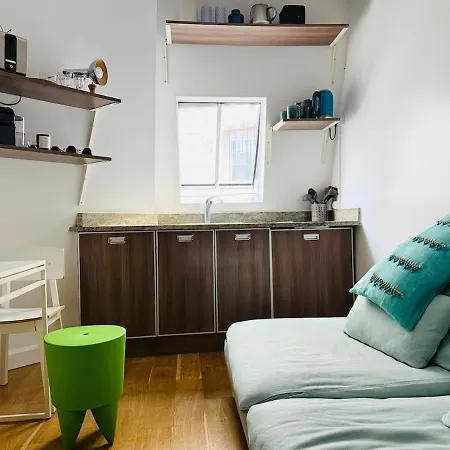 2 P - Ternes- Lumineux - Vue Sur Les Toits De アパート *