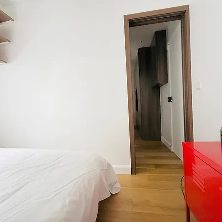 2 P - Ternes- Lumineux - Vue Sur Les Toits De アパート パリ